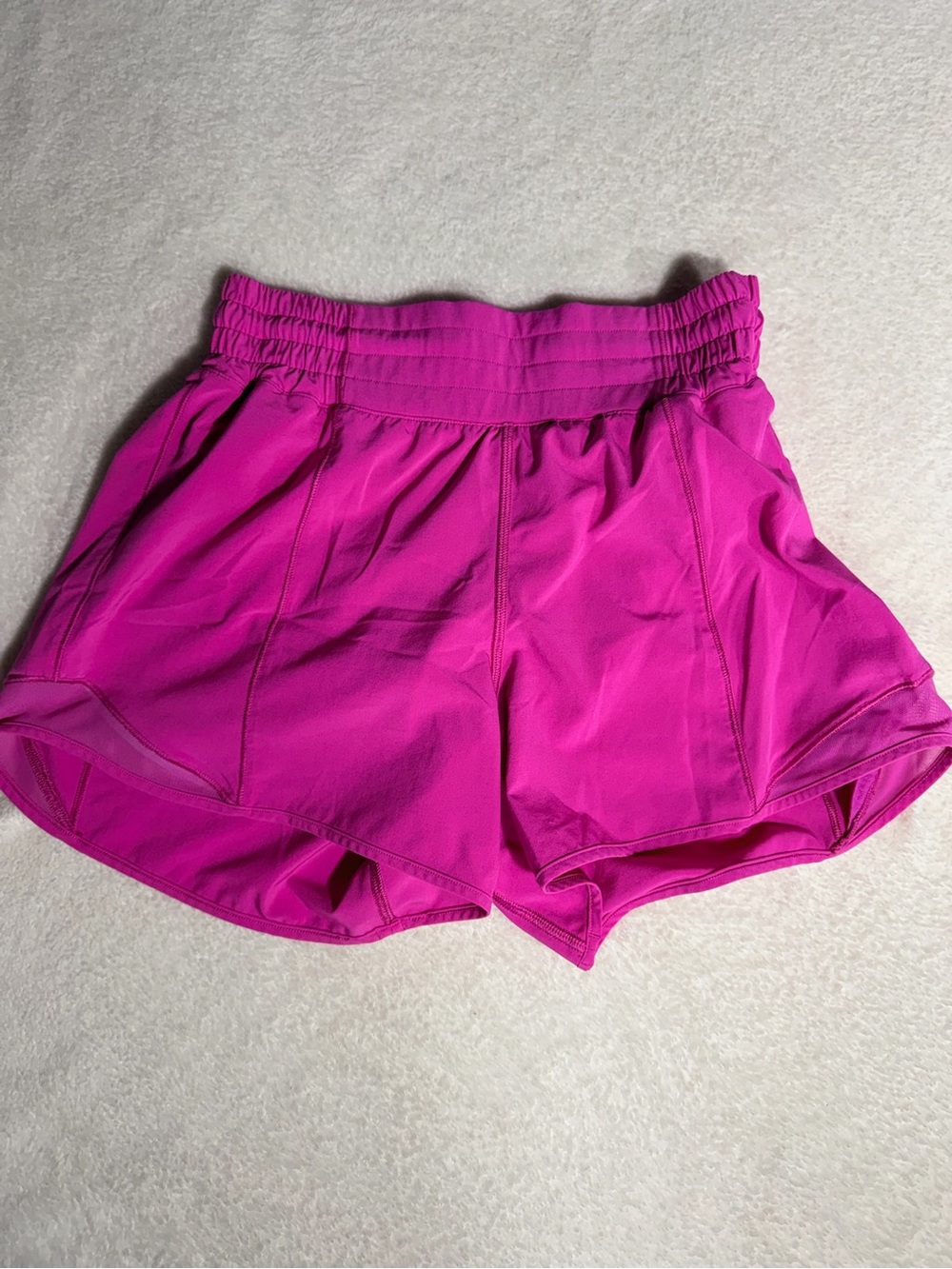 Lululemon Hotty Hot Short II *Long 4" - Ripened Raspberry - Size 4 - Picture 6 of 9